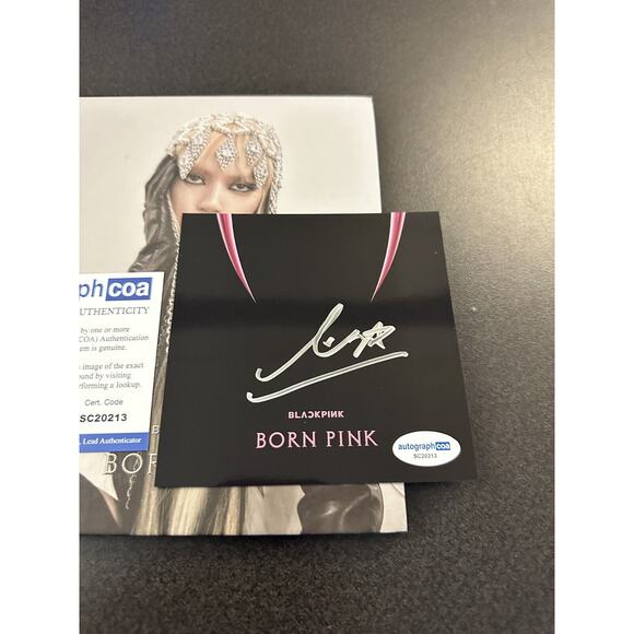 LISA Blackpink - Born Pink CD Insert Autographed COA SIGNED ACOA Cert #SC20213 - Picture 2 of 2
